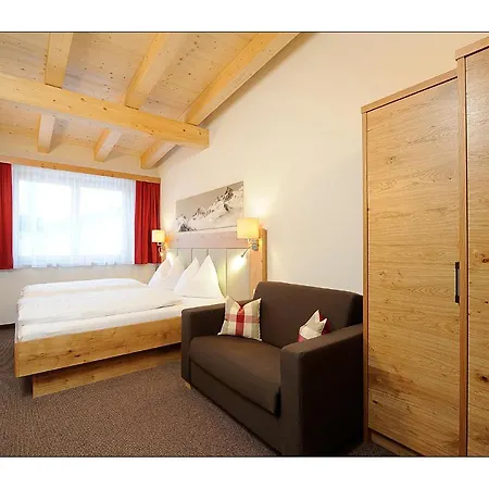 Garni Schadhof 4* אישגל